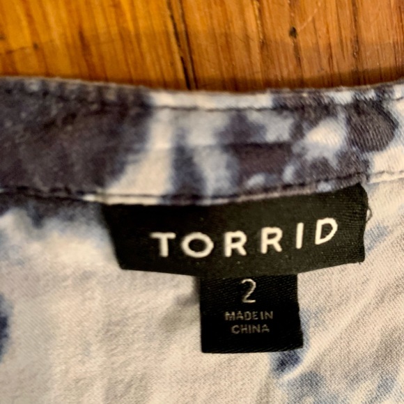 TORRID Plus size 2 navy ice dye tie dye button down dress. Incredibly soft comfy - Picture 2 of 8